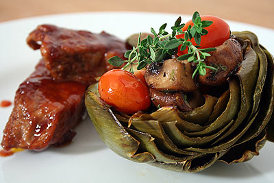 Boneless pork ribs, stuffed artichoke