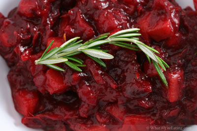 Cranberry sauce with rosemary and persimmon